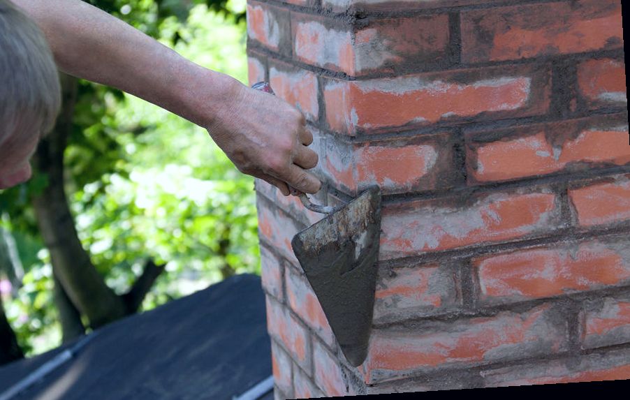 Trowel finishing fresh mortar joints